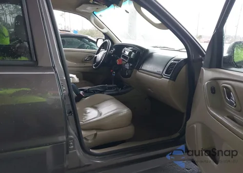 2006 Mazda Tribute I z USA, uszkodzony, nr VIN 4F2YZ02Z56KM2467